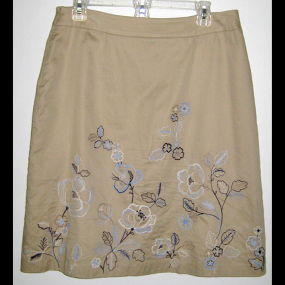 Covington embroidered skirt